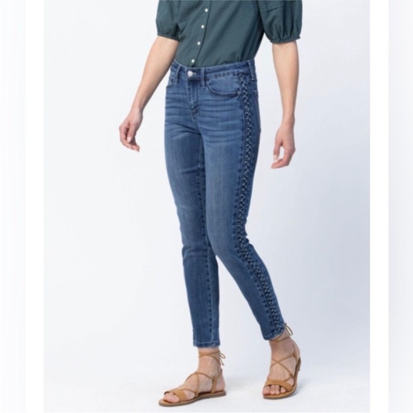 Judy Blue Braided Detail Relaxed Fit Skinny Leg Jeans - Picture 2 of 11